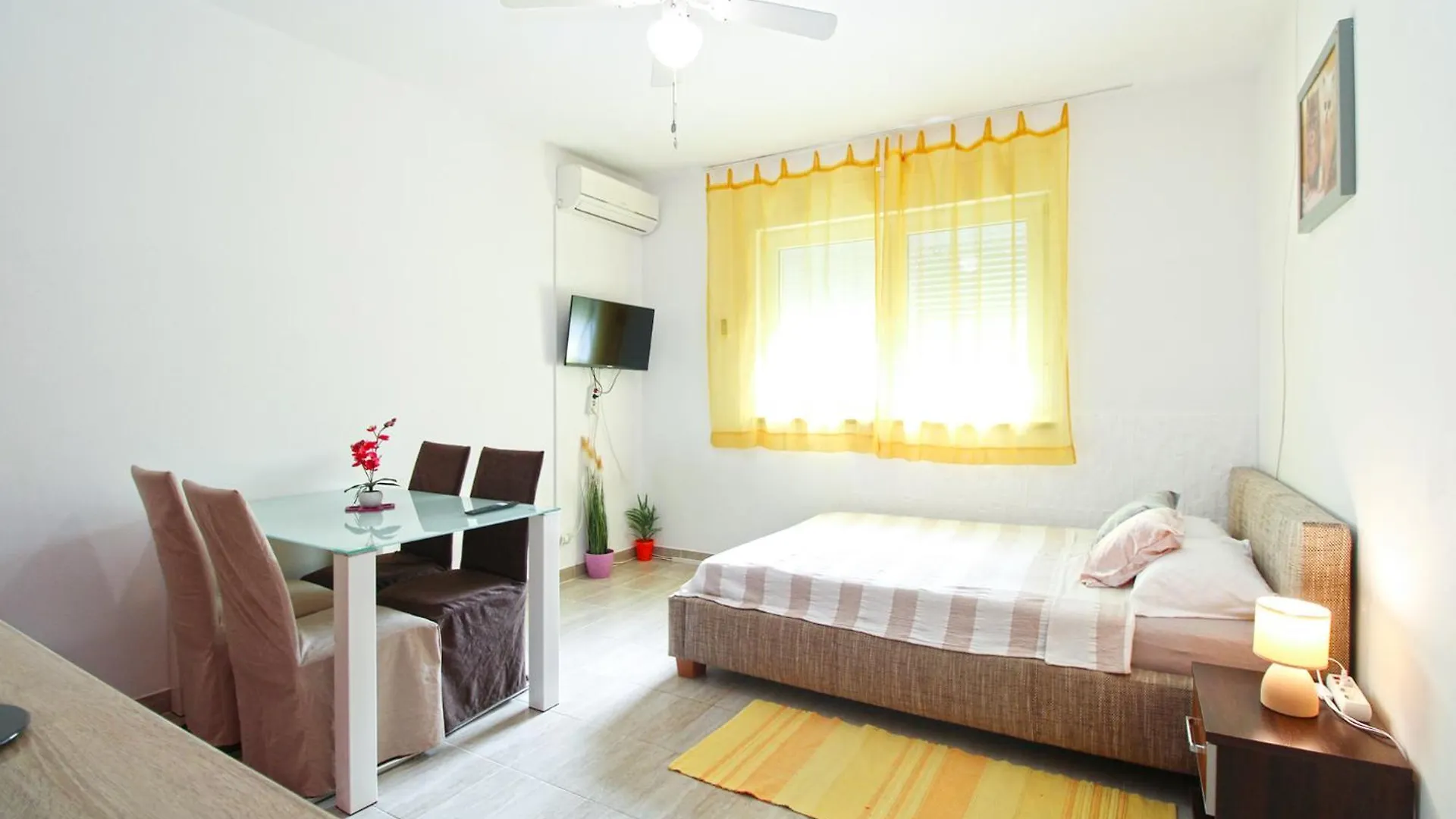 Apartments Spomenka 1432 普拉 0*,  克罗地亚